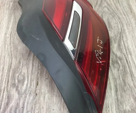 Фонарь правый для Opel Insignia Седан A 2008-2017 на фотографиях