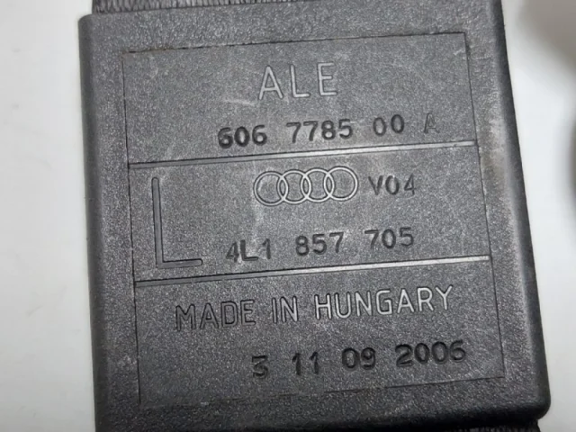 Ремень безопасности передний левый для Audi Q7 4M 2015+ на фотографиях