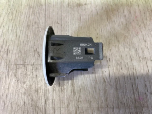 Датчик парктроника задний для Mitsubishi Outlander III 3 rest GF0W 2018-2022 на фотографиях