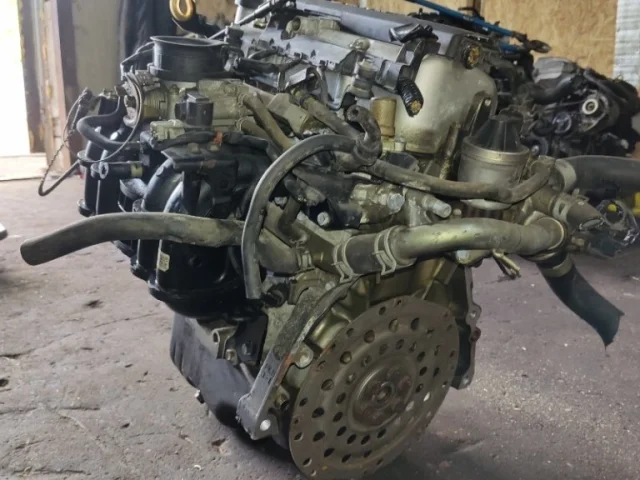 Двигатель для Honda Stream RN1-RN5 2000-2006 на фотографиях