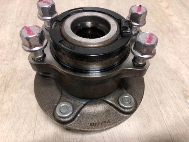 Ступица колеса задняя левая для Mitsubishi ASX I 2010-2012 на фотографиях