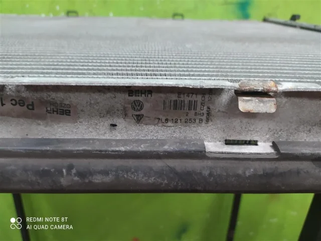 Радиатор охлаждения ДВС для Volkswagen Touareg I (7L) 2002-2010 на фотографиях