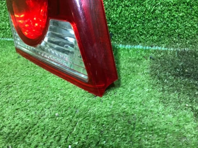 Фонарь внутренний левый для Honda Civic FD 2005-2012 седан на фотографиях