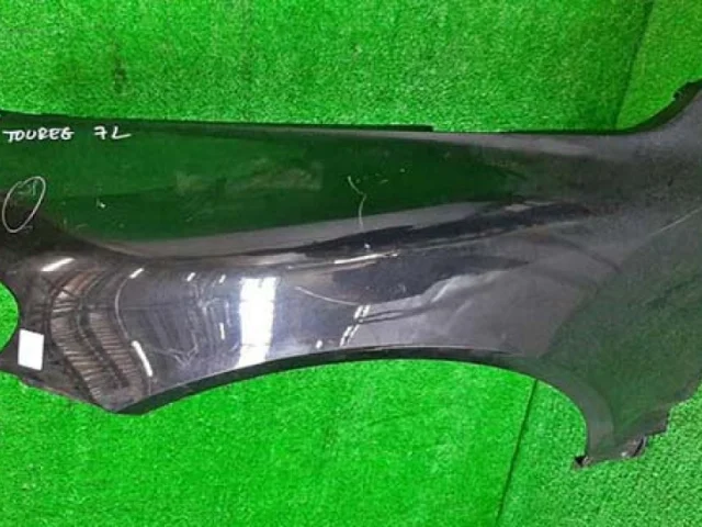Крыло левое для Volkswagen Touareg I (7L) 2002-2010 на фотографиях