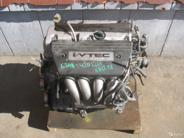 Двигатель без навесного для Honda Odyssey RB1, RB2 2003-2008 на фотографиях