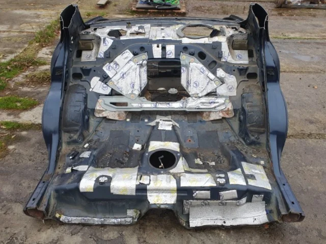 Заднее левое крыло для Nissan Almera Classic B10 2006-2012 на фотографиях