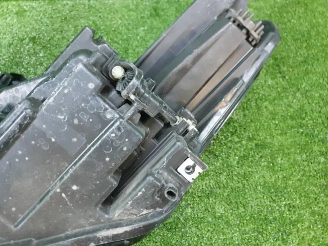 Фара правая для Exeed VX 2021+ на фотографиях