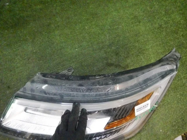 Фары для Ford Explorer U502 rest 2014-2019 на фотографиях