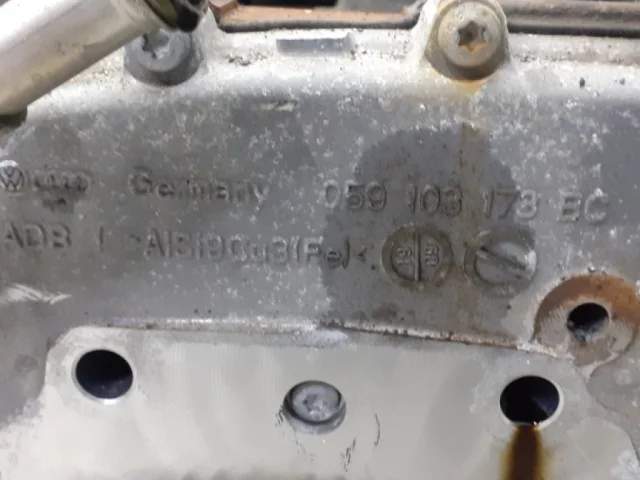 Двигатель без навесного для Audi Q7 4M 2015+ на фотографиях