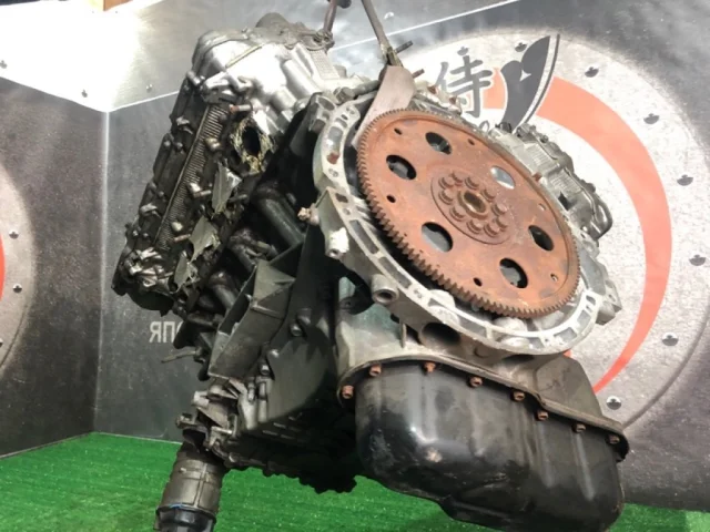 Двигатель для Toyota Land Cruiser J200 Rest2 2015-2021 на фотографиях