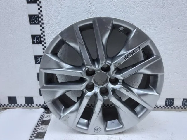 Диск колесный литой для Toyota RAV4 XA40 rest 2015-2019 на фотографиях