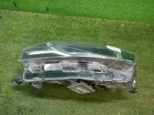 Фара левая для Skoda Rapid I rest NH3 2017-2020 на фотографиях