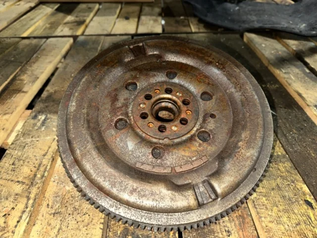 Маховик для Nissan X-Trail T30 JDM 2000-2007 на фотографиях