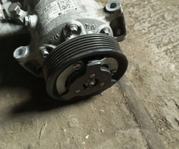 Компрессор кондиционера для Skoda Rapid I NH3 2012-2017 на фотографиях