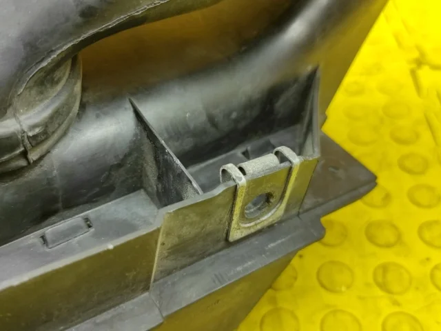 Воздуховод радиатора левый для BMW 3er Е46 1998-2007 на фотографиях