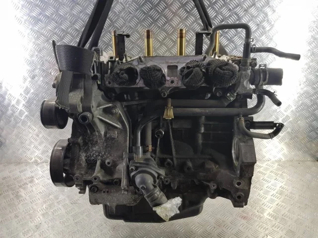 Двигатель для Honda CR-V RD 2001-2006 на фотографиях