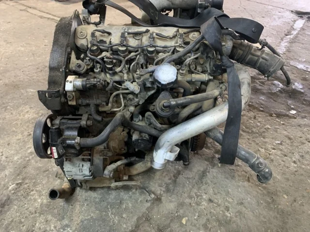 Двигатель для Nissan Primera P12 Хэтчбек 2002-2008 на фотографиях