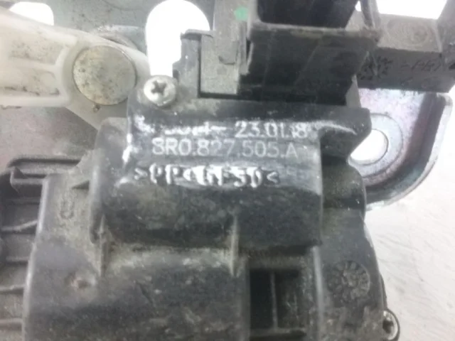 Замок багажника для Skoda Rapid I NH3 2012-2017 на фотографиях