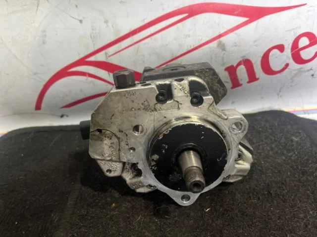 Топливный насос для BMW X3 Е83 2003-2010 на фотографиях