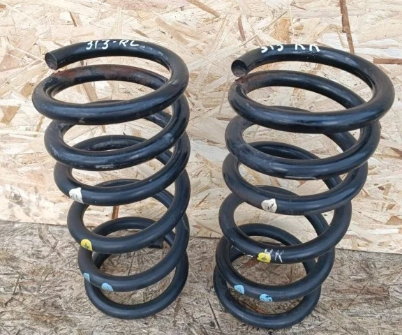 Пружина амортизатора задняя для Mitsubishi Pajero V90 5dr 2006-2011 на фотографиях