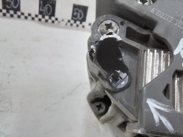 Генератор для Ford Transit 2014-2022 Фургон на фотографиях