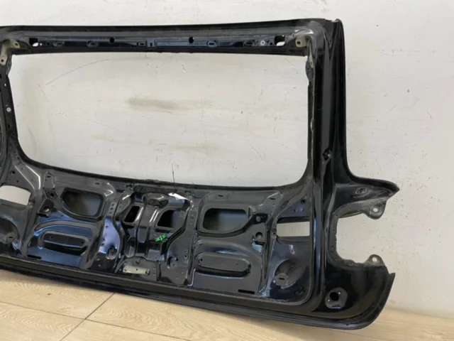 Крышка багажника для Audi Q7 4L 2005-2015 на фотографиях