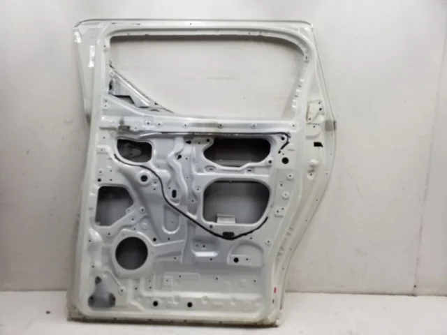 Двери для Toyota Alphard H30 2015+ на фотографиях