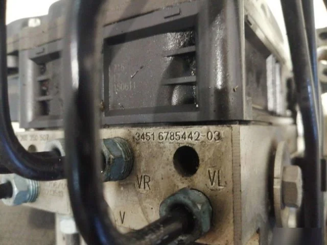 Блок ABS для BMW 5er Ф10 2010-2013 на фотографиях