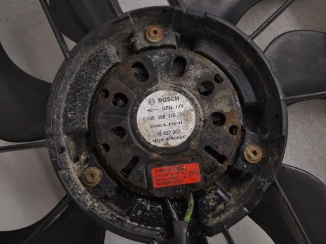 Диффузор вентилятора для Chevrolet Cruze 1 J300 2009-2015 на фотографиях