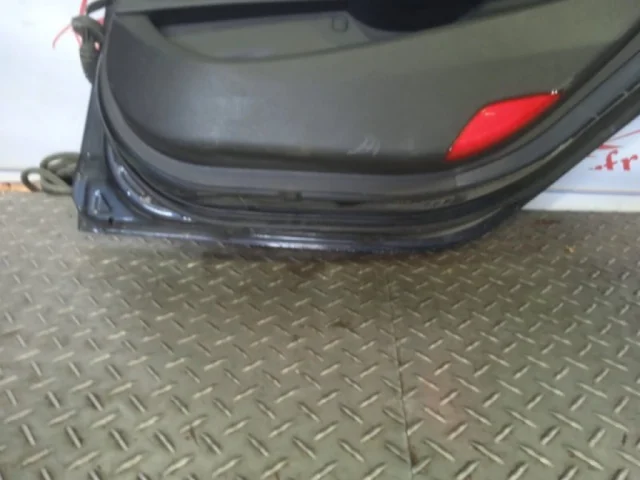 Дверь задняя правая для Hyundai i40 1 Седан 2011-2015 на фотографиях