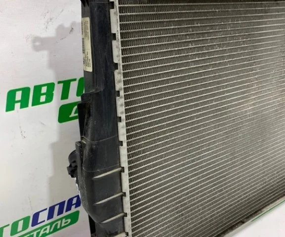 Радиатор охлаждения ДВС для BMW 3er Е90 2005-2011 на фотографиях