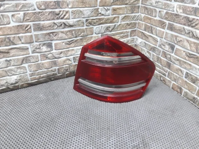 Фонарь правый для Mercedes-Benz GL class X166 2012-2016 на фотографиях