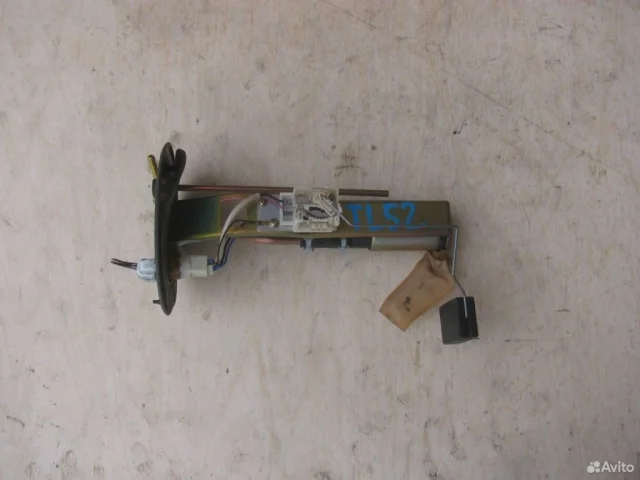 Топливный насос для Suzuki Grand Vitara 1998-2005 на фотографиях