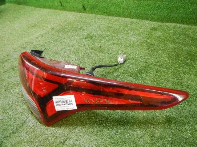 Фонарь внешний правый для Hyundai Solaris 2 (2017-2022) на фотографиях