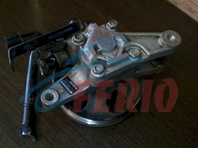 Насос ГУР для Hyundai Solaris 1 RB (2011-2013) на фотографиях