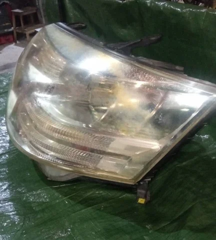Фара левая для Toyota Alphard H10 2002-2008 на фотографиях
