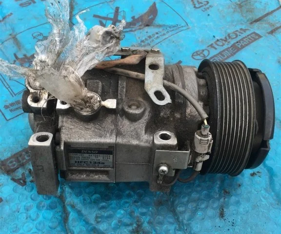 Компрессор кондиционера для Toyota Land Cruiser J200 Rest2 2015-2021 на фотографиях