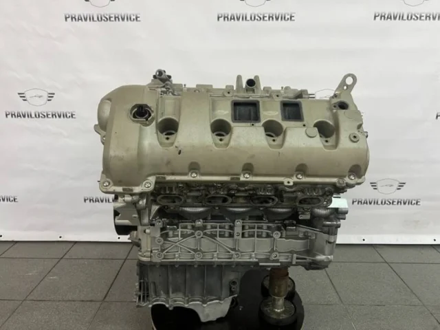 Двигатель без навесного для Porsche Cayenne 958 2010-2014 на фотографиях