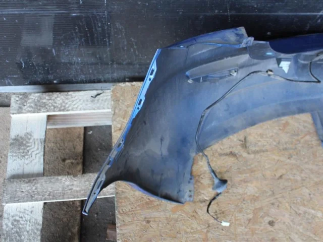 Бампер задний для Mazda 3 BK Хэтчбек 2003-2009 на фотографиях