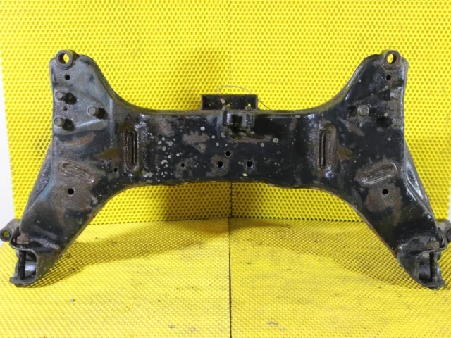 Подрамник двигателя для Nissan Almera Classic B10 2006-2012 на фотографиях