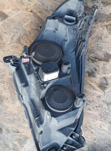 Стекло фары левое для Opel Astra H Хэтчбек 2004-2014 на фотографиях