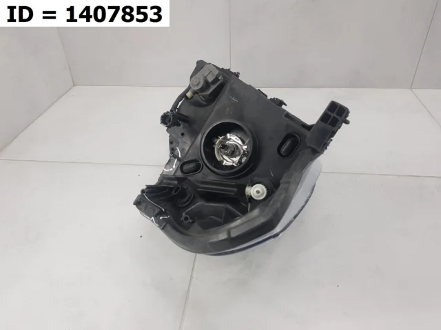 Фары для Nissan Tiida C11 JDM Хэтчбек 2004-2012 на фотографиях