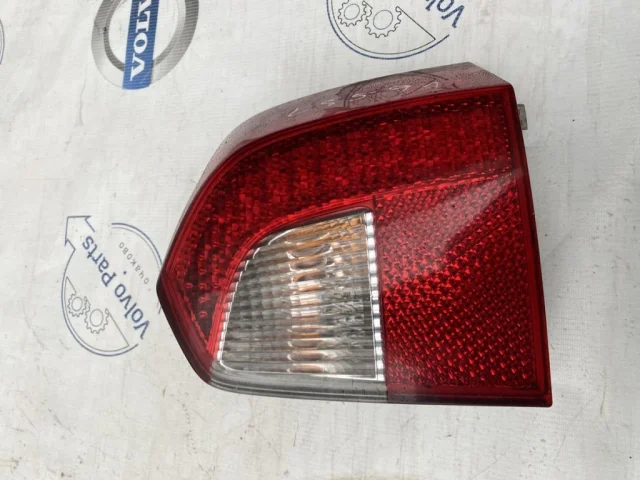 Фонарь внешний правый для Volvo XC70 BZ 2007-2016 на фотографиях
