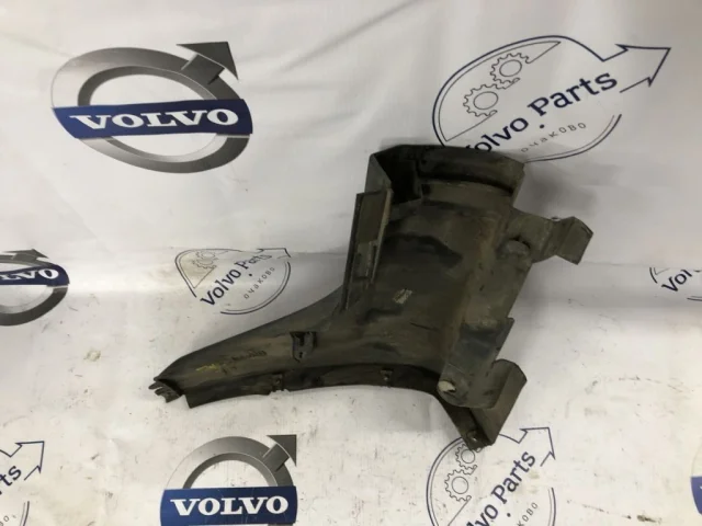 Накладка порога левая для Volvo XC70 BZ 2007-2016 на фотографиях