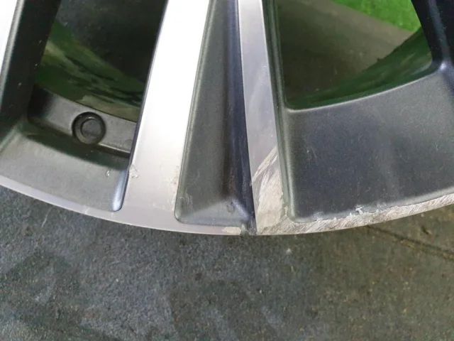 Диск колесный литой для Volvo XC90 II L rest 2019+ на фотографиях