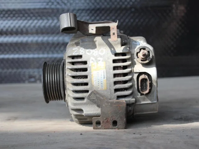 Генератор для Toyota RAV4 XA20 2000-2005 на фотографиях