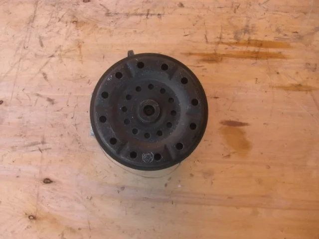 Компрессор кондиционера для Toyota RAV4 XA20 2000-2005 на фотографиях