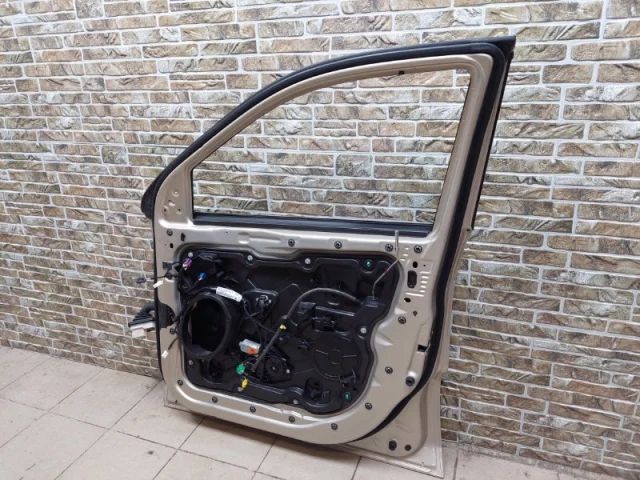 Двери для Jeep Grand Cherokee 4 WK2 rest 2013-2018 на фотографиях