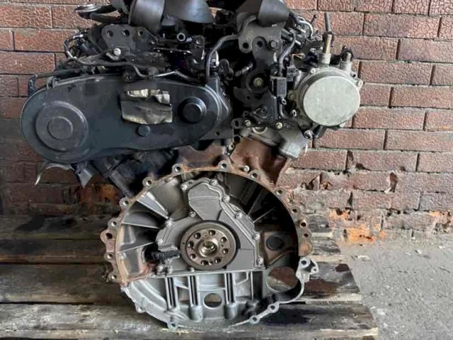 Двигатель без навесного для Jaguar XF X250 2008-2016 на фотографиях