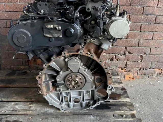 Двигатель без навесного для Jaguar XF X250 2008-2016 на фотографиях